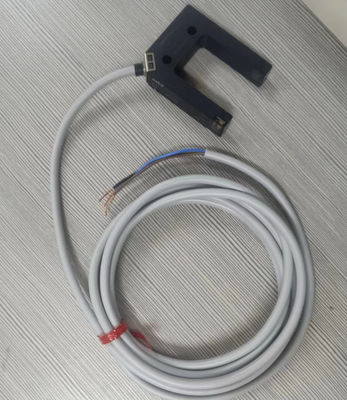 YAMATAKE HPV-S11 Vane Type Photoelectric Switches With Self-cintained Amplifier In Stock