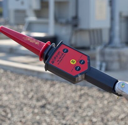 Non-Contact High Voltage Detector with VolTect Alert for Utility and Industrial Safety up to 122 kV
