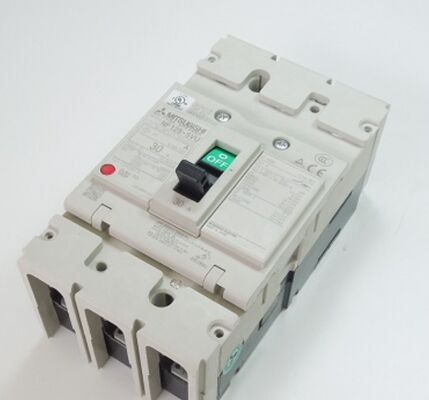 Mitsubishi NF125-SVU 3P 20A UL 489 قطع کننده مدار قالب بندی شده سازگار - سری NF